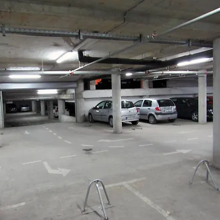 דירה River View - 65 Square Meters Designer In Heart Of Park For Free