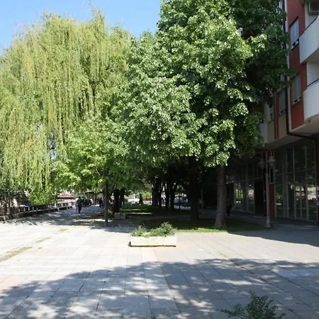River View - 65 Square Meters Designer In Heart Of Park For Free Lägenhet Ni