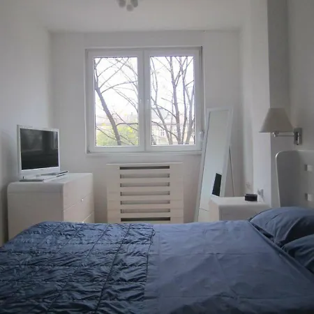 River View - 65 Square Meters Designer In Heart Of Park For Free Lägenhet