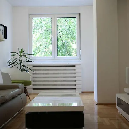 65 Square Meters Designer In Heart Of - River View ! Park For Free Ni