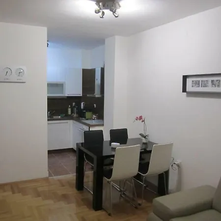 65 Square Meters Designer In Heart Of - River View ! Park For Free *