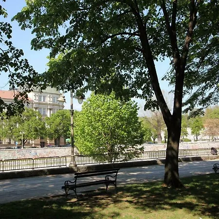 River View - 65 Square Meters Designer In Heart Of Park For Free * Ni