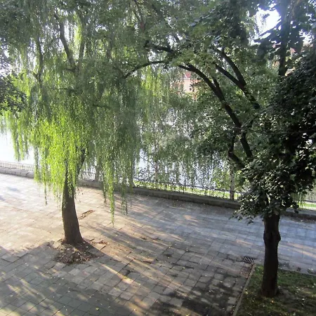 Apartman River View - 65 Square Meters Designer In Heart Of Park For Free Ni